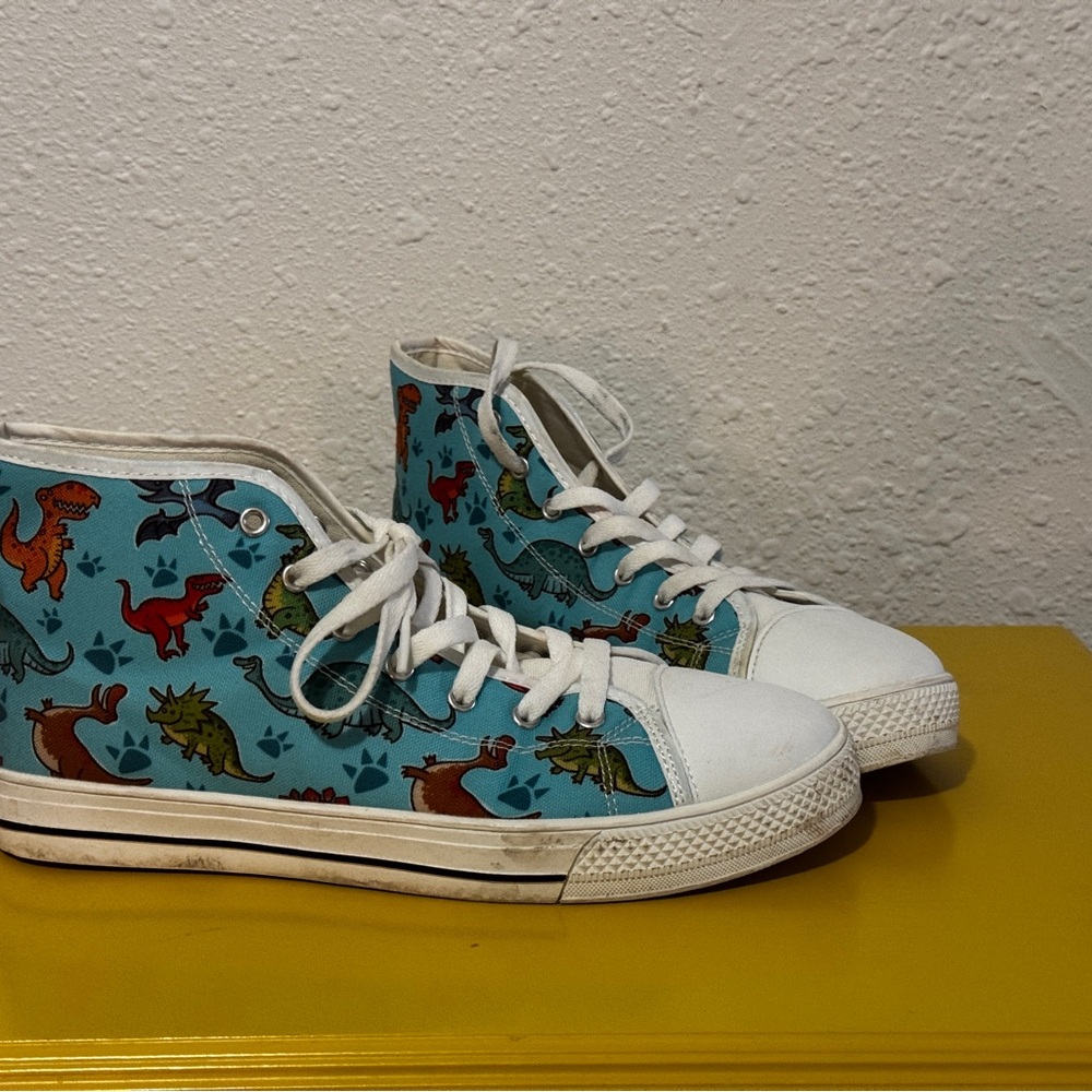 Custom dinosaur sneakers M9/W10 EU41